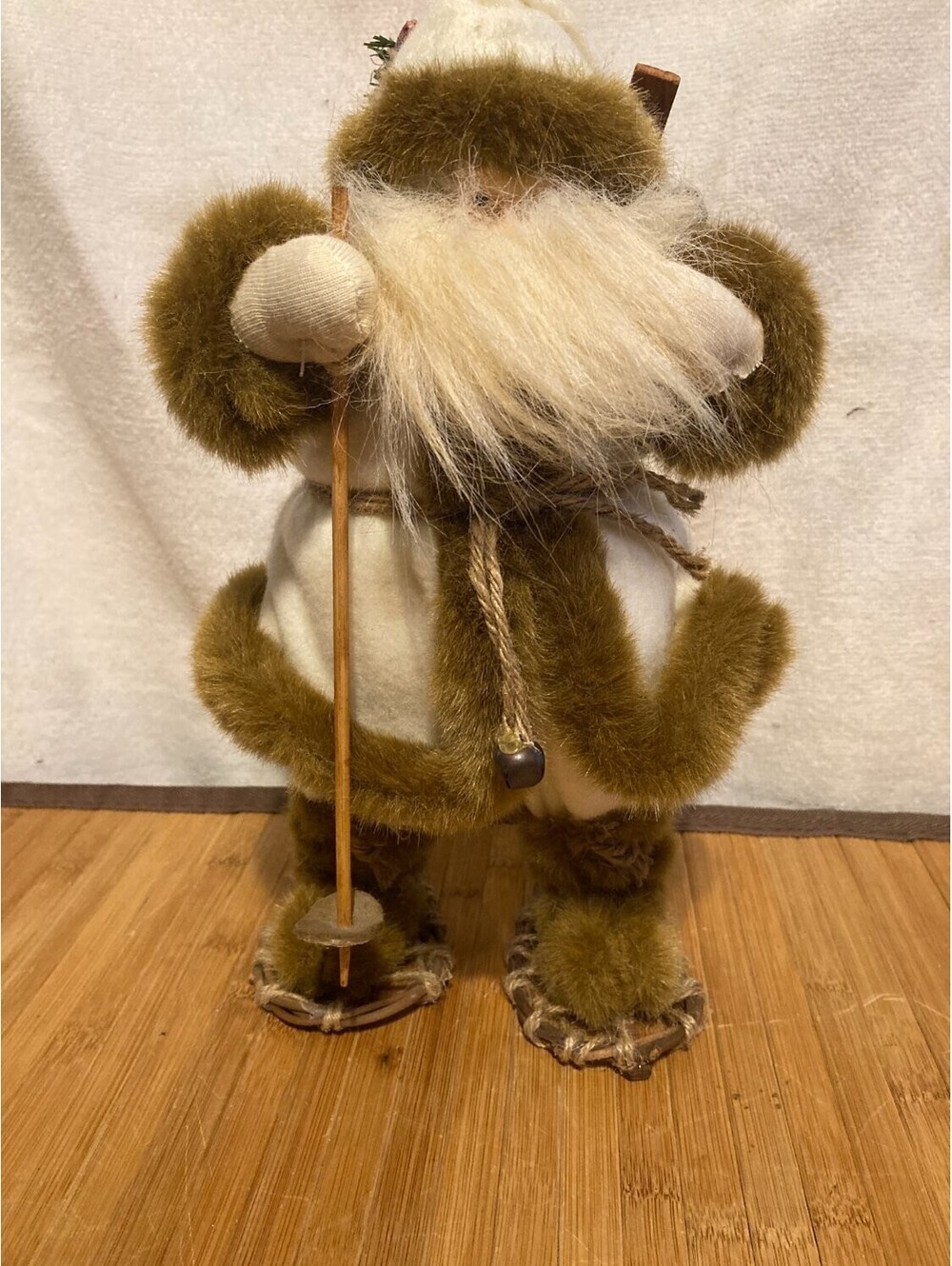 Rustic Woodland Santa Claus Figurine 12" Snowshoes Skis Pinecone Pack Christmas
